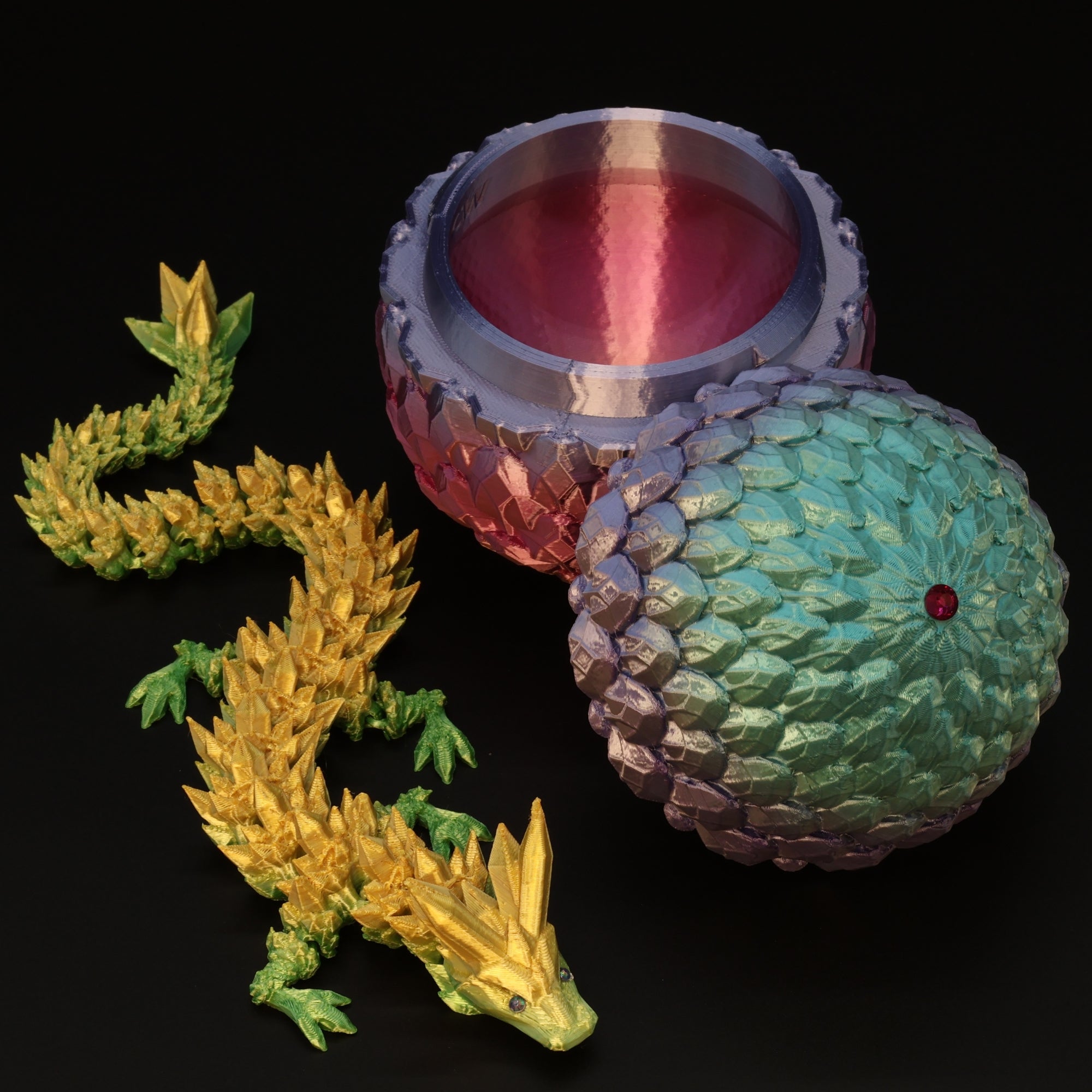 3D Printed Dragon Egg w/ Dragon