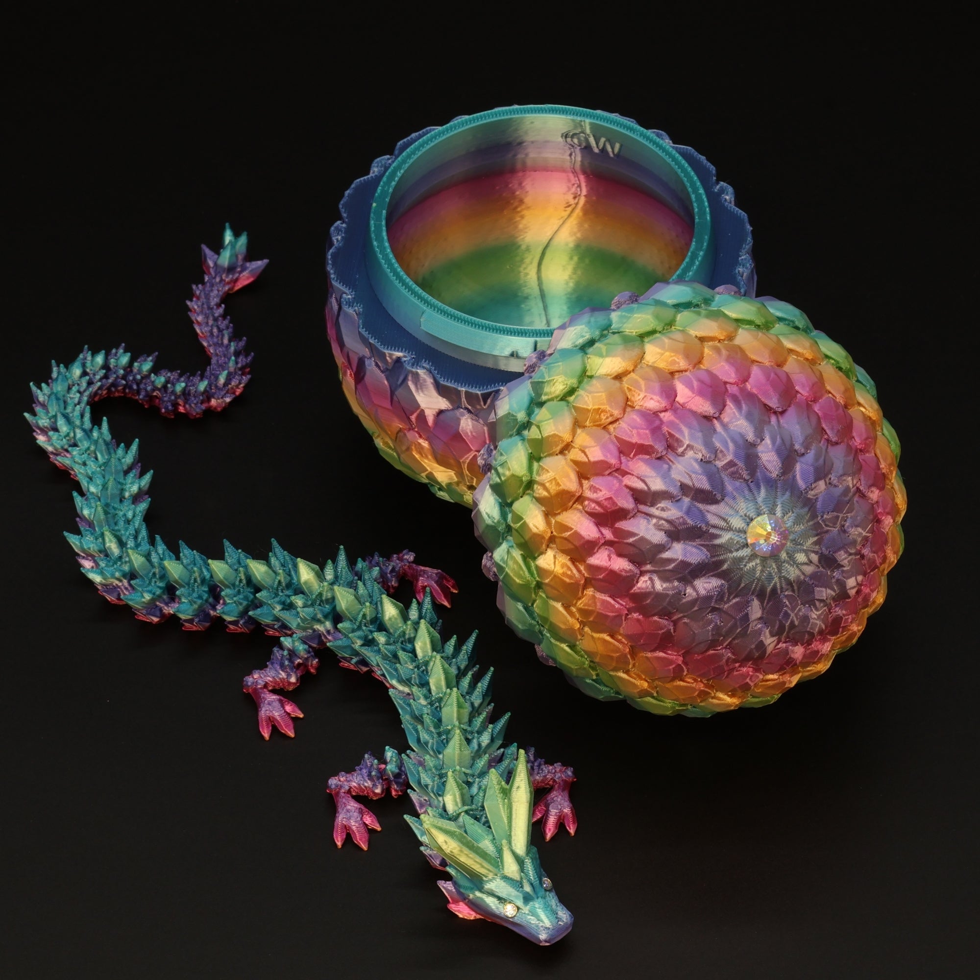 3D Printed Dragon Egg w/ Dragon