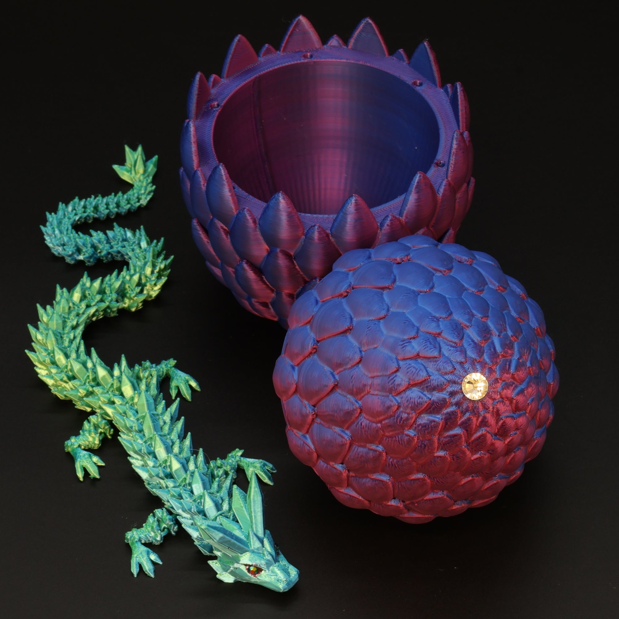 3D Printed Dragon Egg w/ Dragon