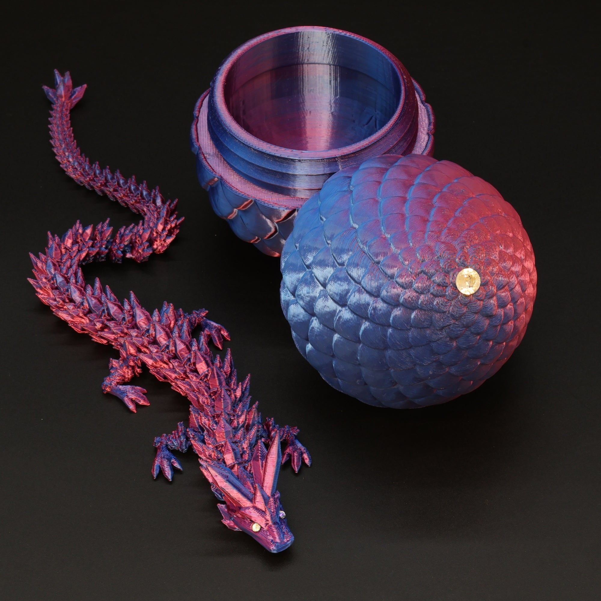 3D Printed Dragon Egg w/ Dragon