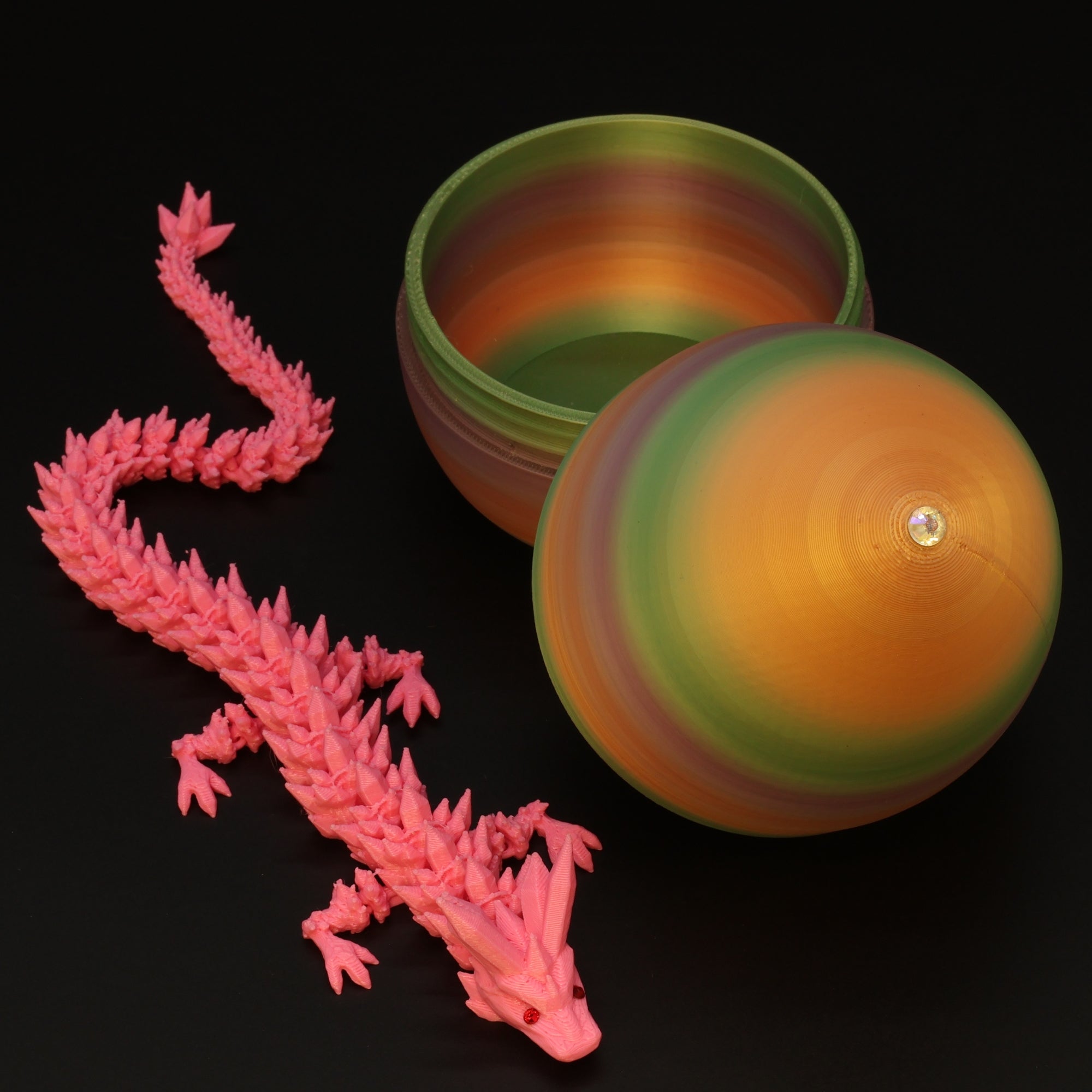 3D Printed Dragon Egg w/ Dragon