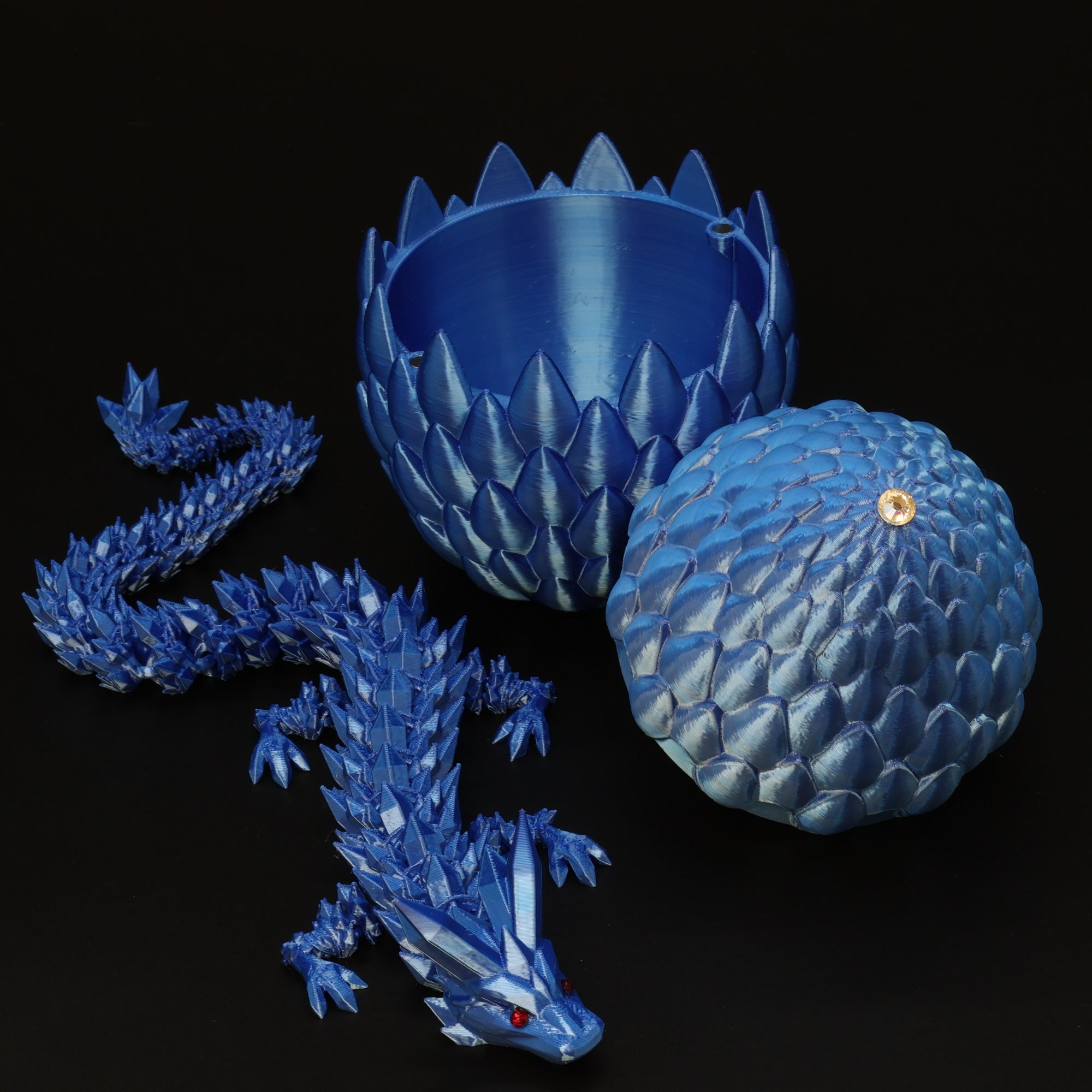 3D Printed Dragon Egg w/ Dragon
