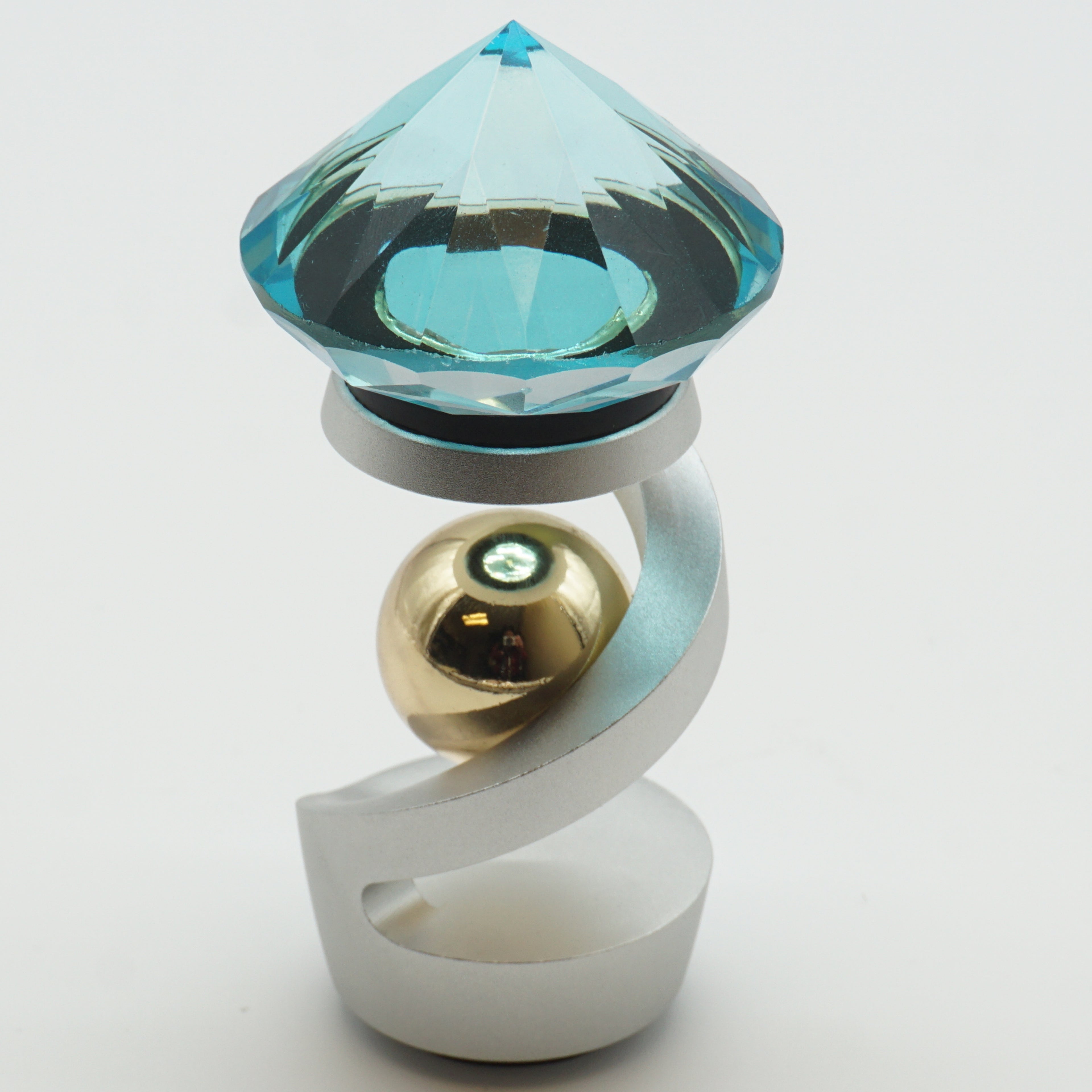 Prism Levitator™