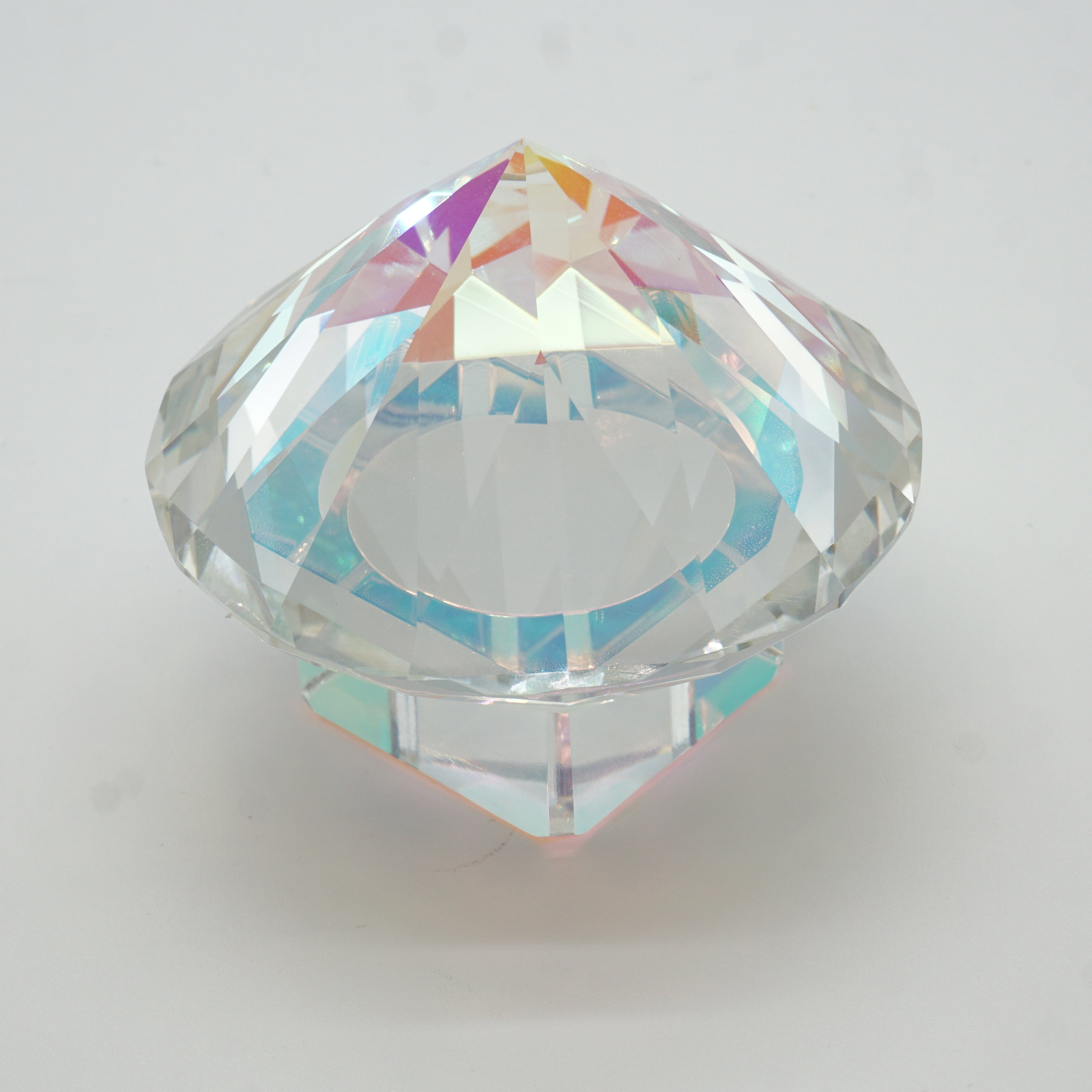 Inverted Diamond with Square Crystal Stand